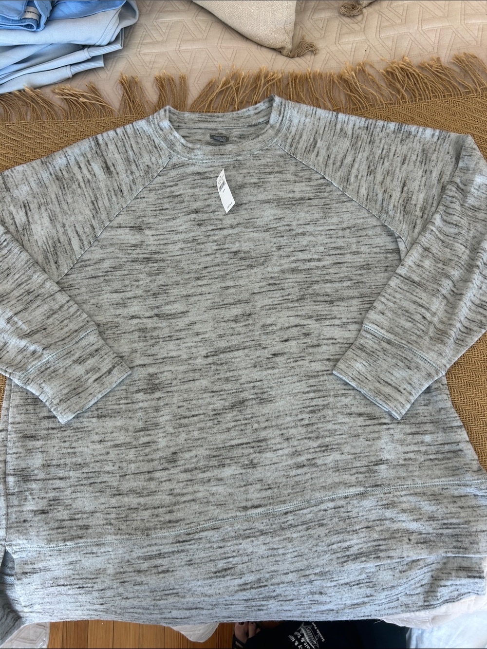 aerie Heather light blue/Gray Crewneck Sweater medium